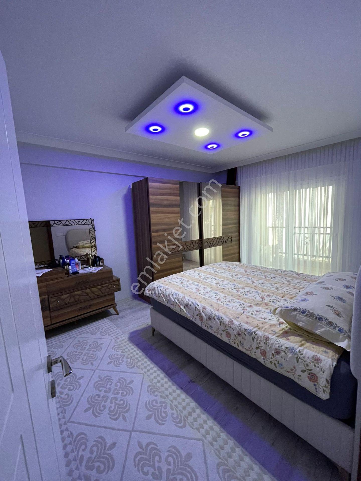 Eymen Emlaktan Yiğitler Mh. Satılık 140 M2 Doğalgazlı Arakat Daire — fotoğraf 9
