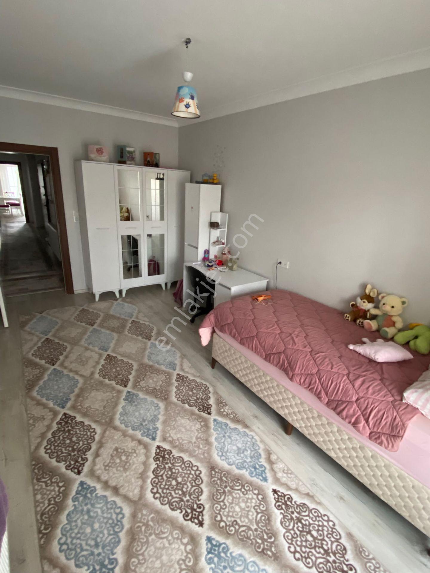 Eymen Emlaktan Yiğitler Mh. Satılık 140 M2 Doğalgazlı Arakat Daire — fotoğraf 12