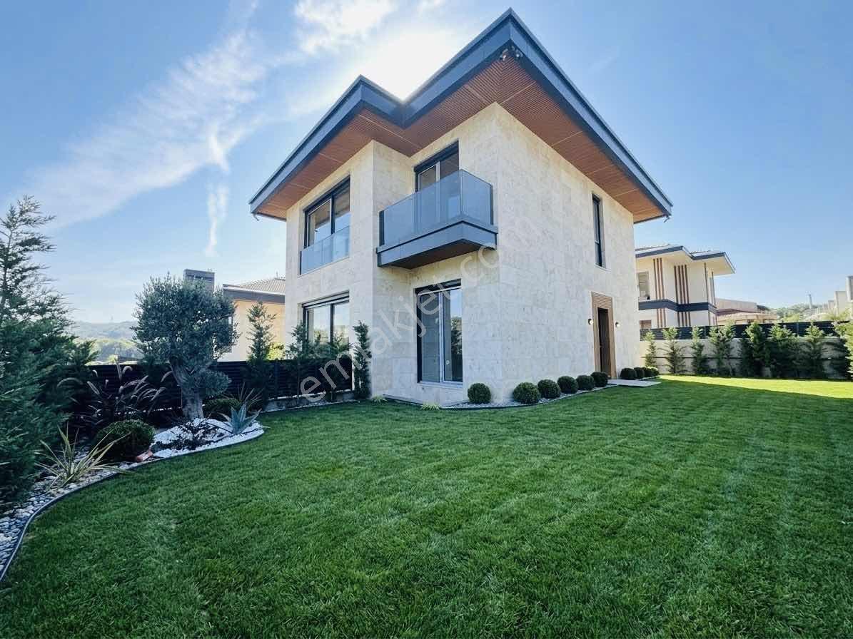 Beykoz Çavuşbaşında 5+2 Orman Manzaralı Satılık Müstakil Villa — fotoğraf 2