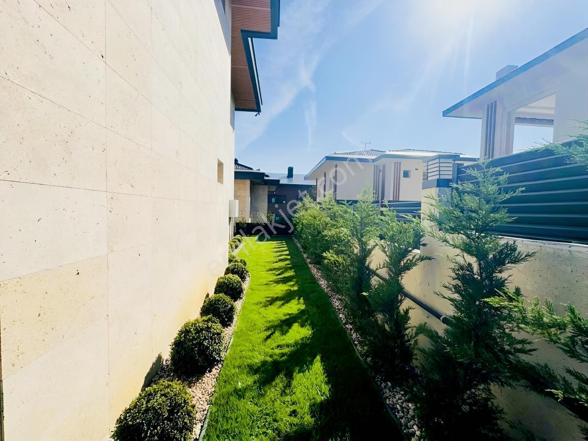 Beykoz Çavuşbaşında 5+2 Orman Manzaralı Satılık Müstakil Villa — fotoğraf 4