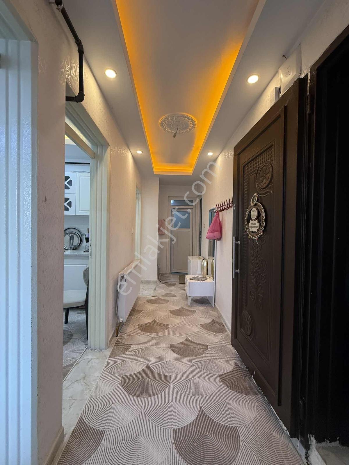 Güneş Mahallesinde 2+1 Kattan Bölme Ara Kat Daire — fotoğraf 8