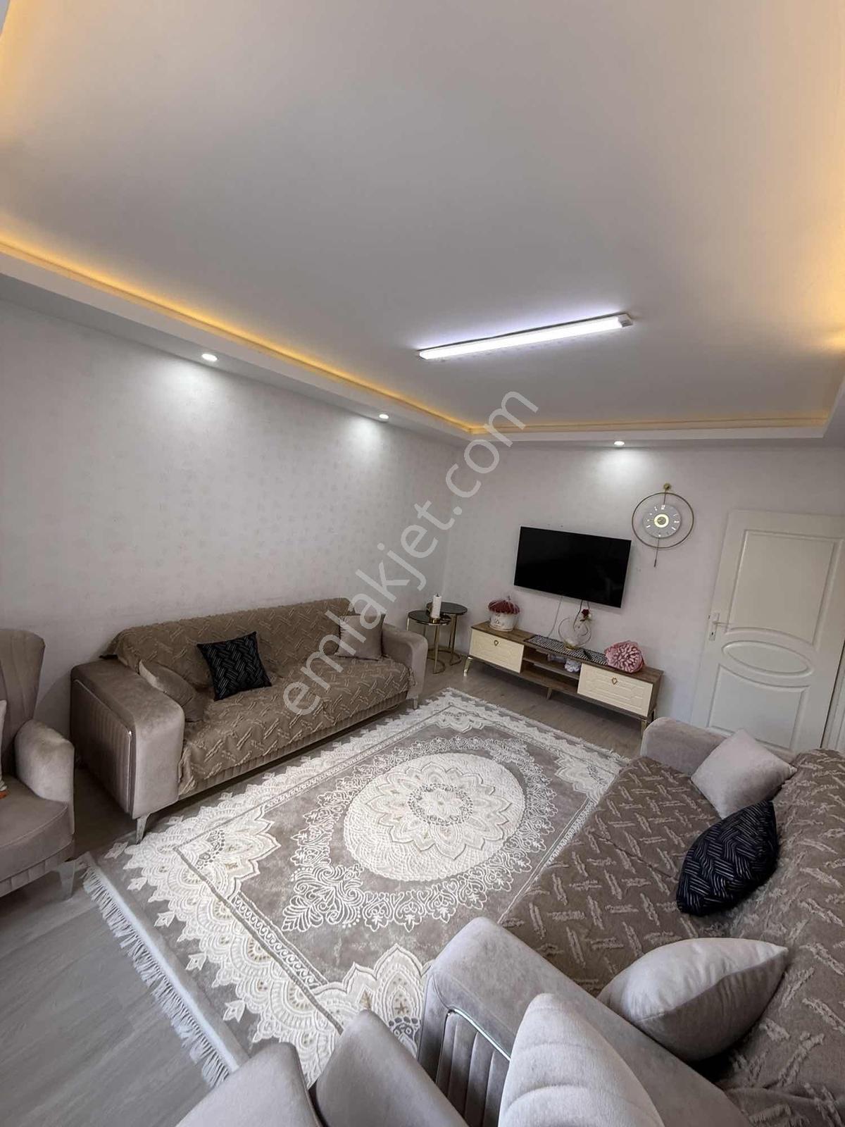 Güneş Mahallesinde 2+1 Kattan Bölme Ara Kat Daire — fotoğraf 9