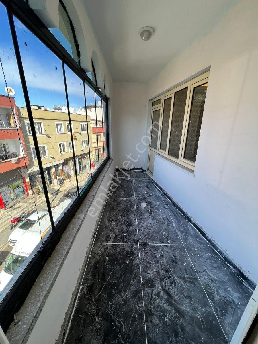 İstiklal'de Cadde Üzeri Ful Bakımlı 3 Katlı Müstakil Bina — fotoğraf 11