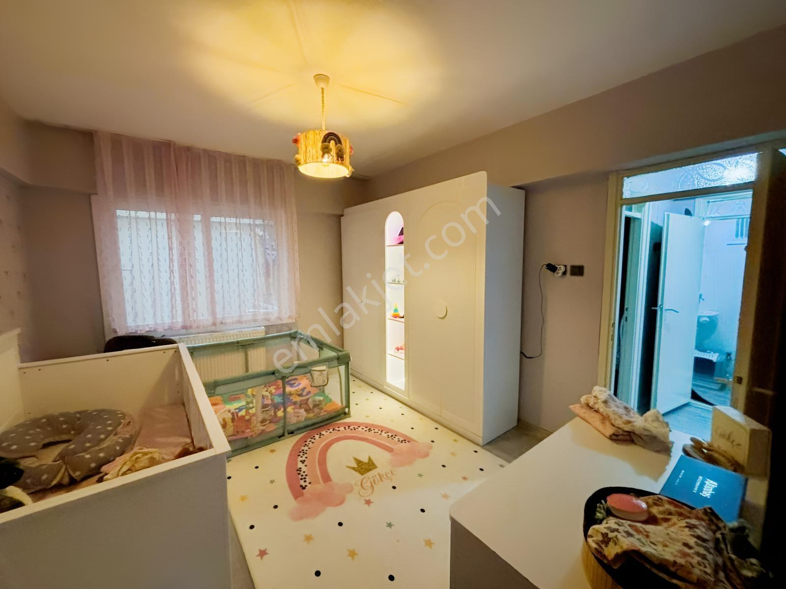 Turpa'dan Ordu Caddesinde Satılık Arakat 3+1 Daire — fotoğraf 22