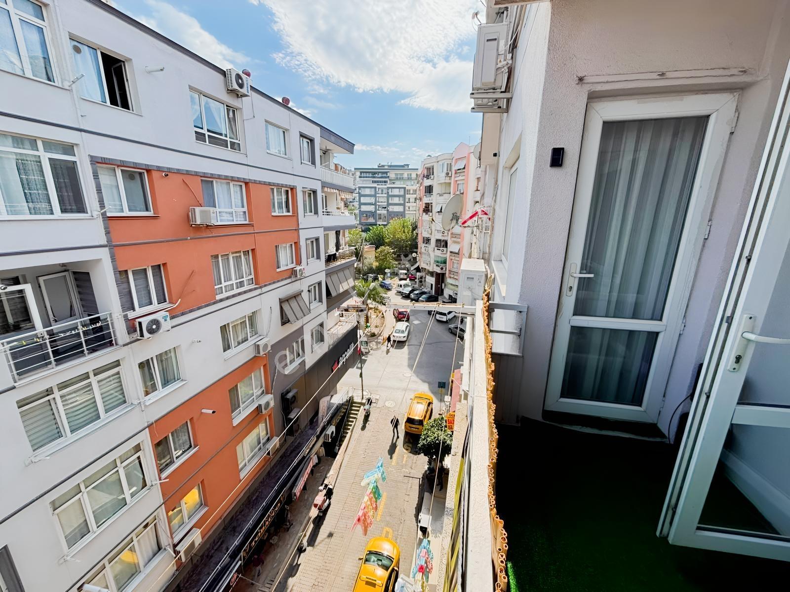 Turpa'dan Ordu Caddesinde Satılık Arakat 3+1 Daire — fotoğraf 29