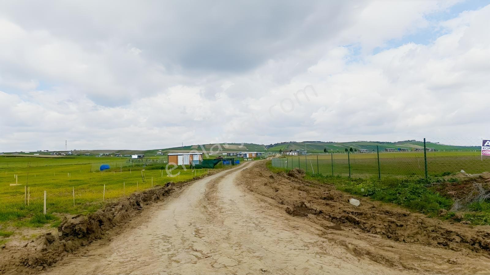 Yeniçiftlik Yakını Çeşmeli Mah. 278 M2 Hisseli Tarla — fotoğraf 6