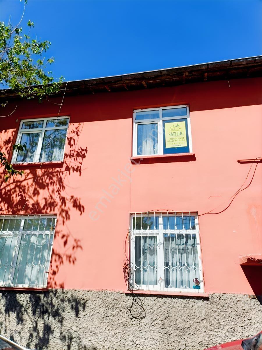 Aksaray'Da Tavyum Gerisi Ana Yola Yakın 2 Katlı Ev Ve Bahçe