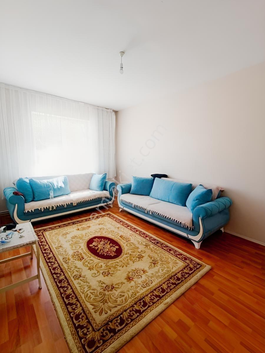 Aksaray'da Tavyum Gerisi Ana Yola Yakın 2 Katlı Ev Ve Bahçe — fotoğraf 2