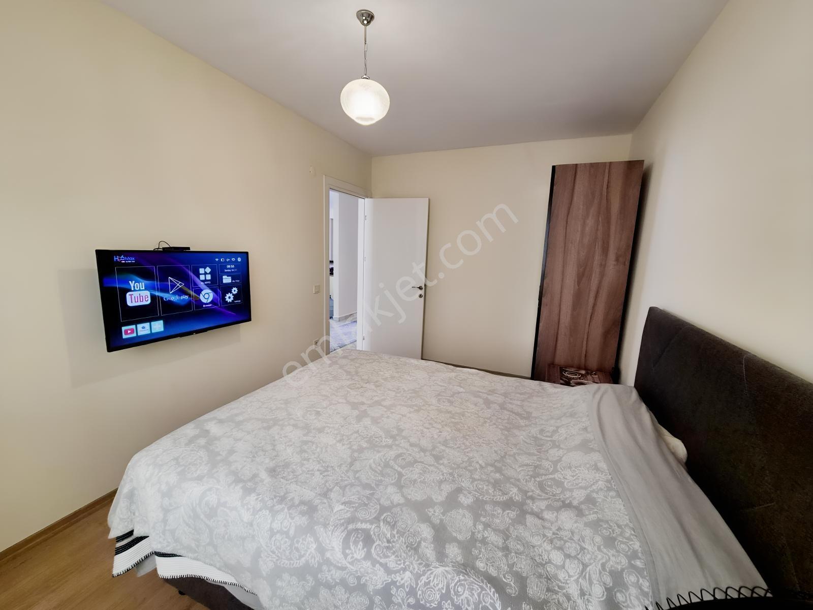 Yabancıdan Kuşadası Merkezi Ve Havuzlu Kapalı Otopark.3+1 Satılı — fotoğraf 33