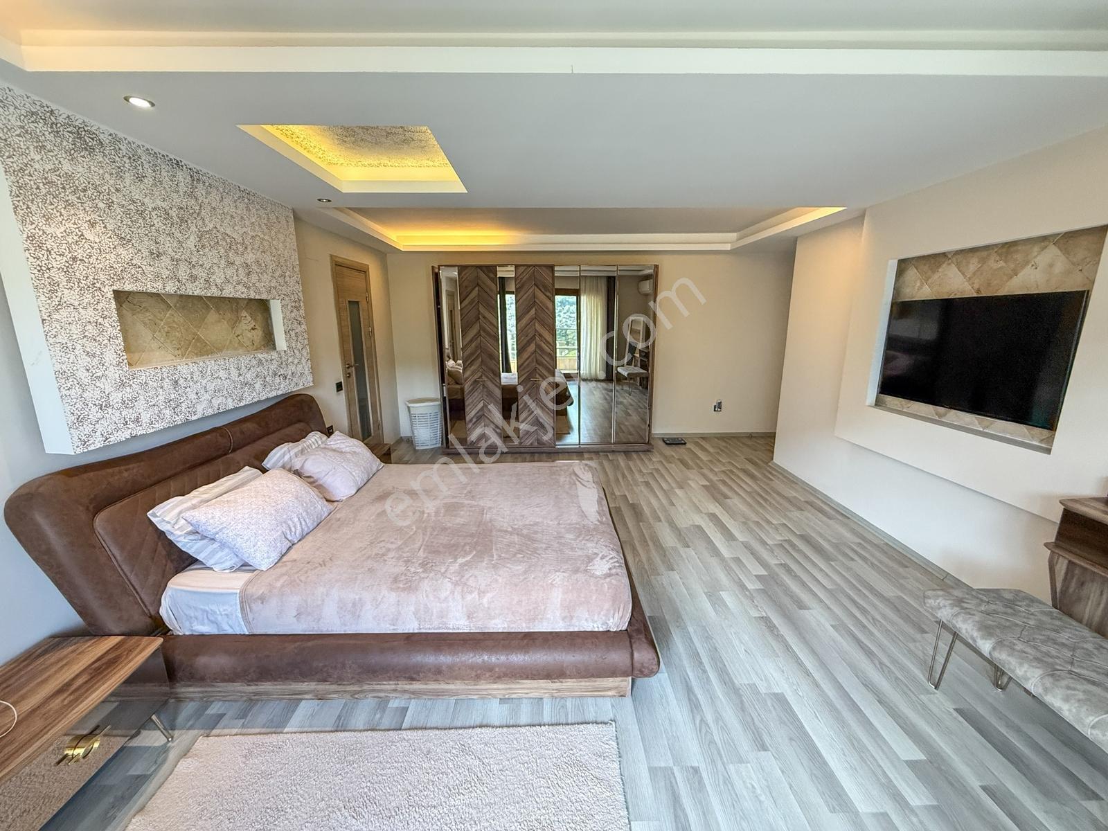 Ege Mahallesi Bahçe Katı 4+1 Trend Royal-1 300 M2 Daire — fotoğraf 31