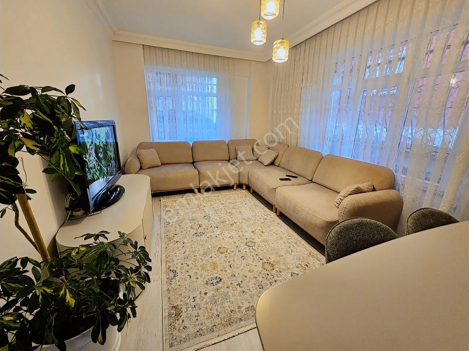 Tepe Üsütünde Masrafsız 2+1 Daire Çok Güzel Konumda — fotoğraf 4
