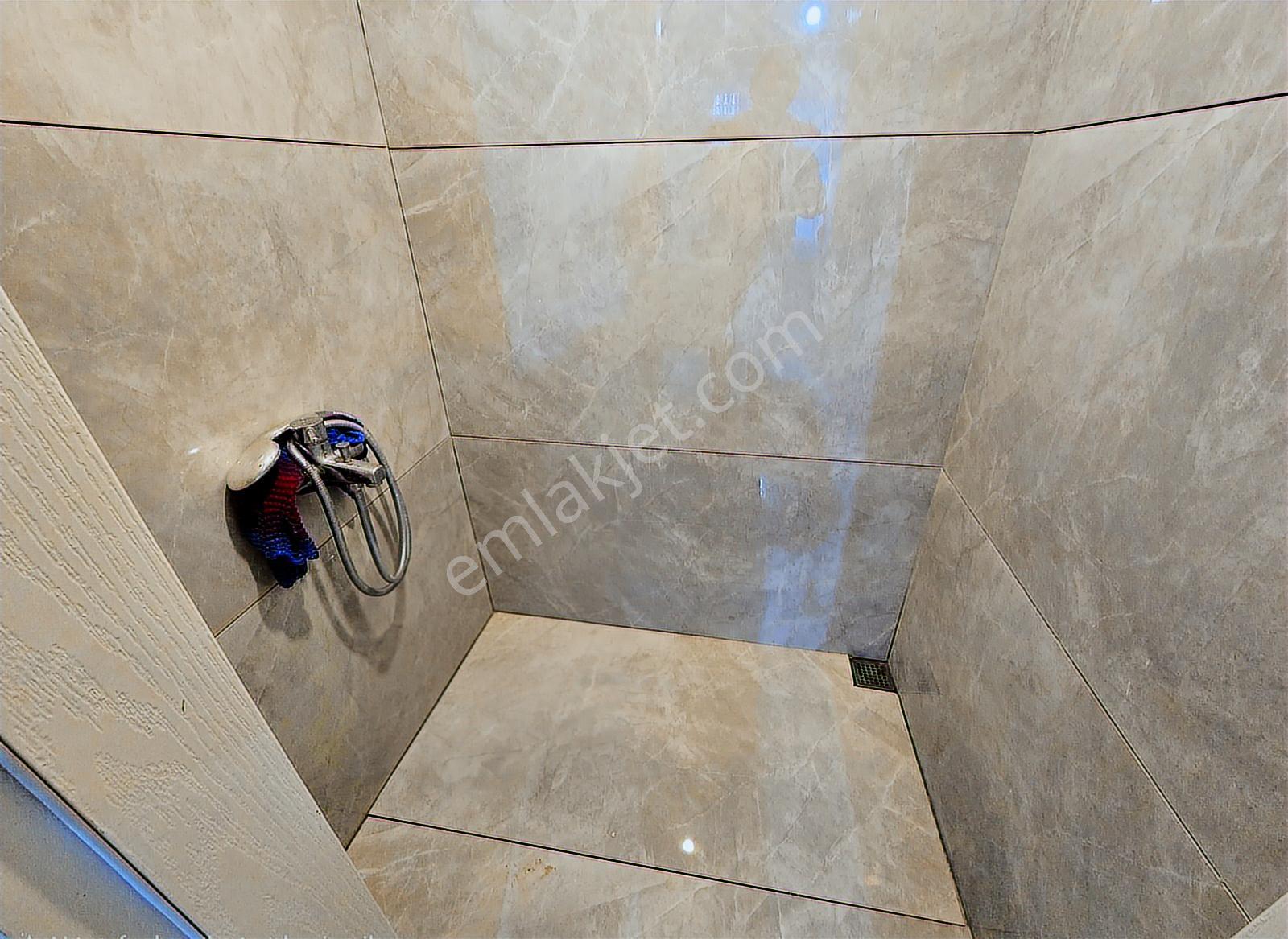 Tepe Üsütünde Masrafsız 2+1 Daire Çok Güzel Konumda — fotoğraf 29