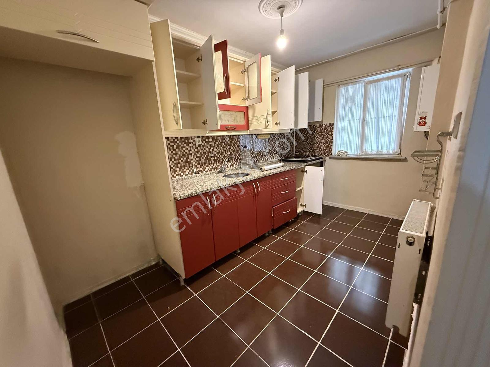 Köprü Emlaktan Gazi Mah. Satılık 2+1 Balkonlu Yüksek Giriş — fotoğraf 32