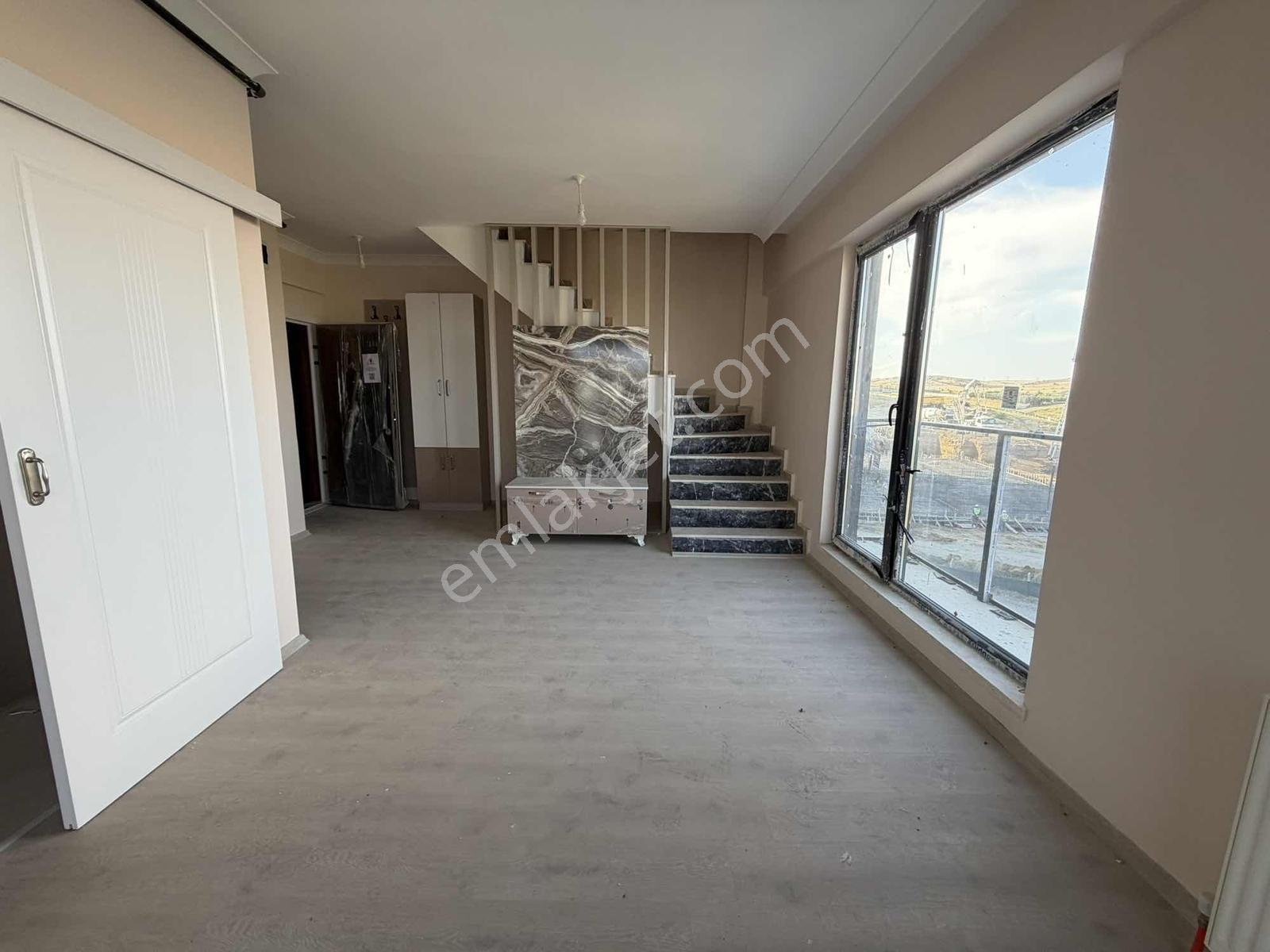 Alaçatı'dan/bağımsız Mutfaklı/iskanlı/jewel Avm Dibinde/teraslı — fotoğraf 13