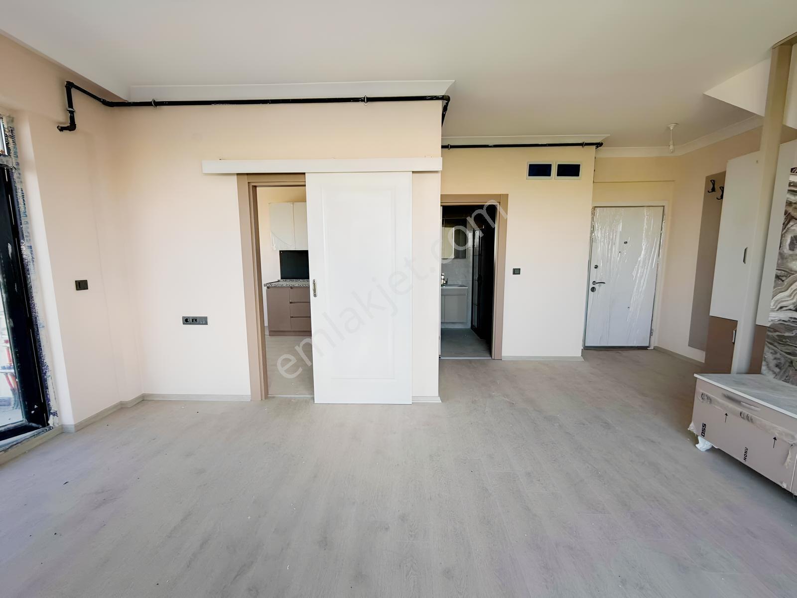 Alaçatı'dan/bağımsız Mutfaklı/iskanlı/jewel Avm Dibinde/teraslı — fotoğraf 14