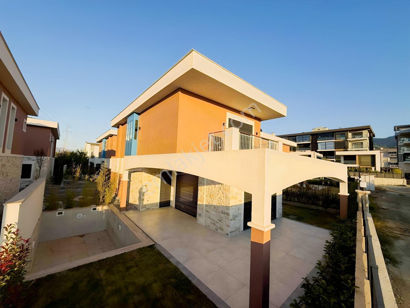 Kuşadası Davutlar Deniz Manzaralı 4+1 Villa — fotoğraf 2