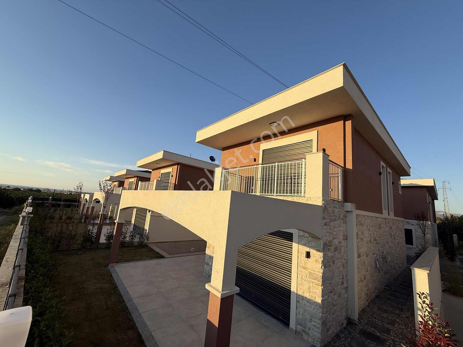 Kuşadası Davutlar Deniz Manzaralı 4+1 Villa — fotoğraf 4