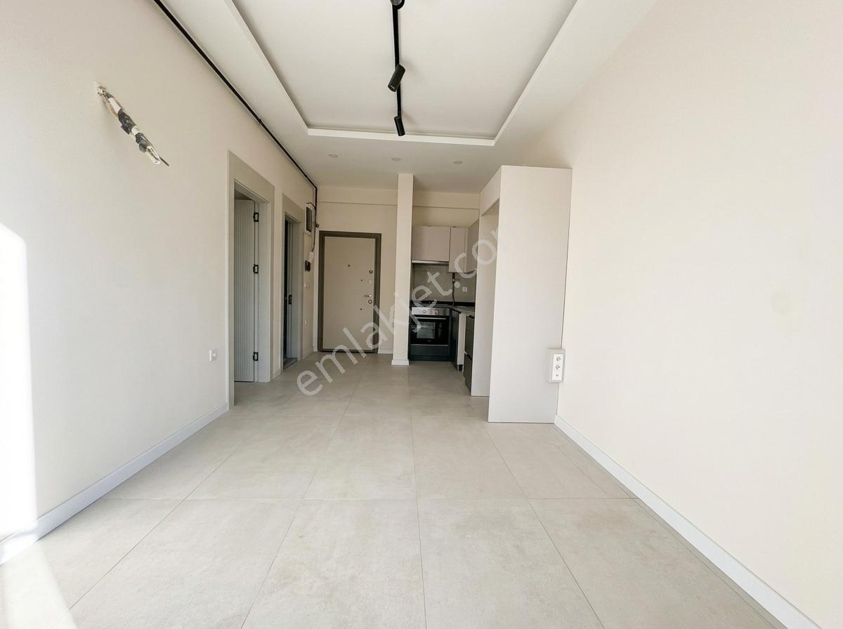 Turyap'tan Lüks Site Havuz Cephe Ruhsatl Sıfır Satılık 1+1 Daire — fotoğraf 5