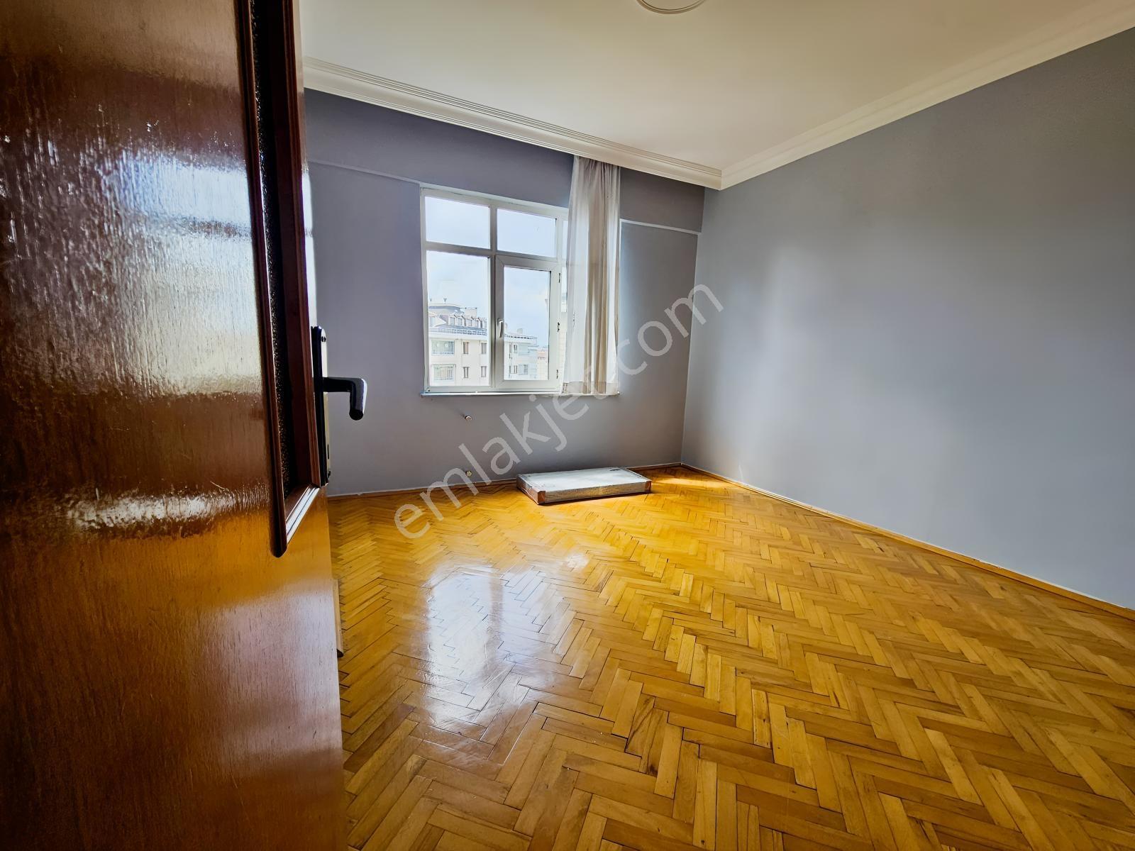 Maltepe Altayçeşmede Kombili Asansörlü Ara Kat Metro 10dk 3+1 — fotoğraf 24