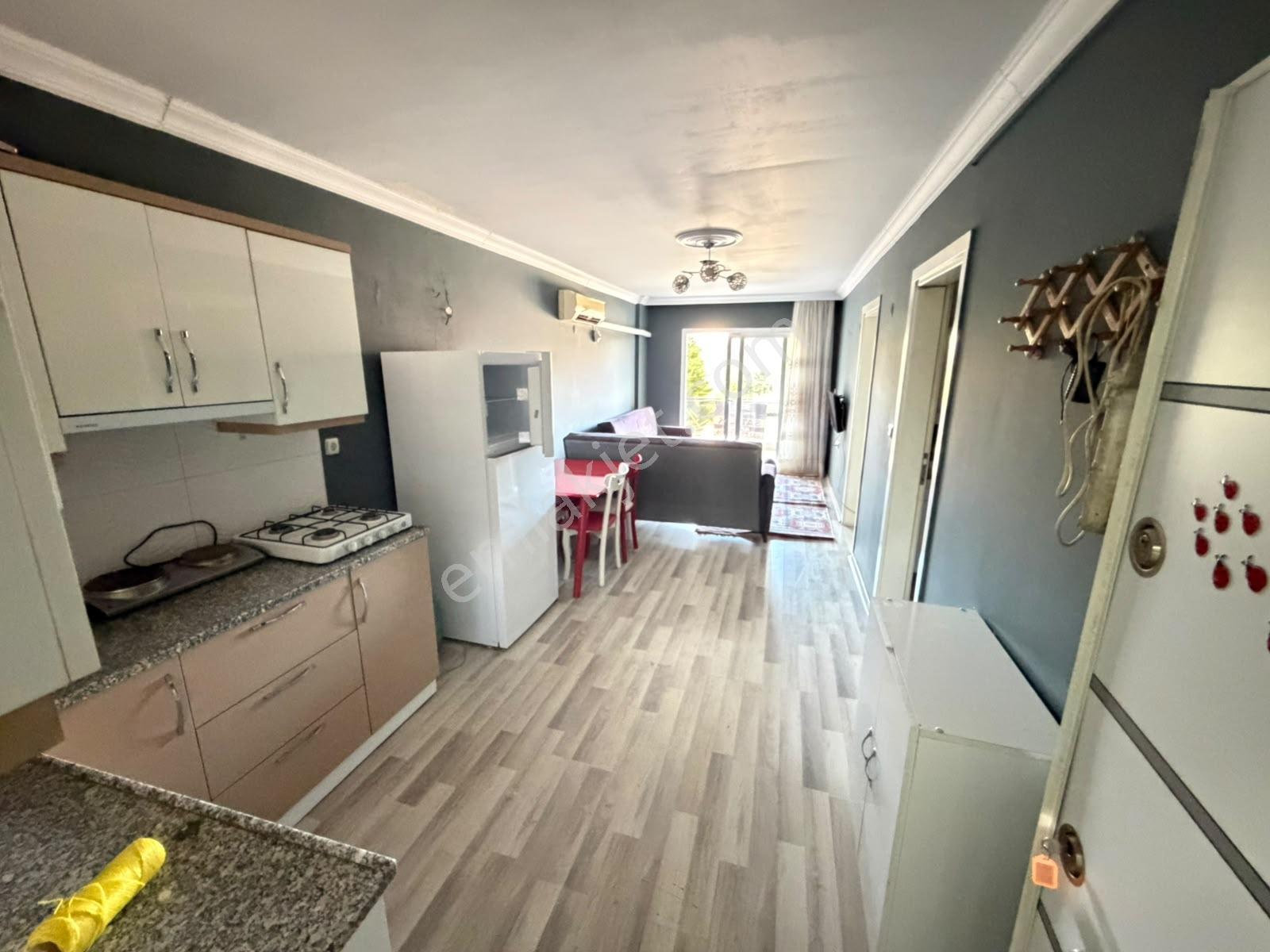 Konut Emlaktan Sümer Mah Satılık 1+1 Eşyalı Daire — fotoğraf 5