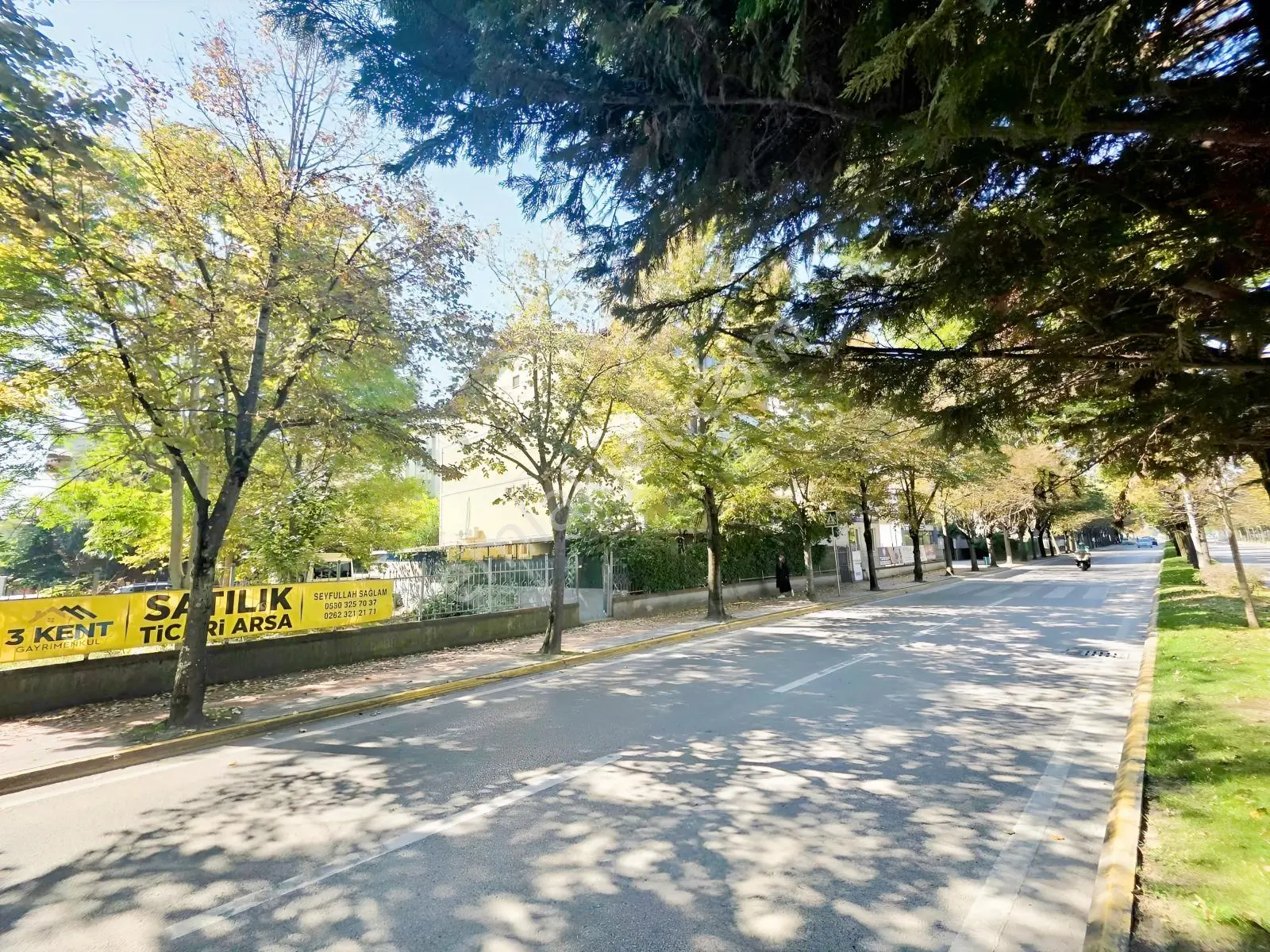 İzmit Körfez Mah. R.karacan Bulvarı 300 M² Satılık Ticari Arsa — fotoğraf 5