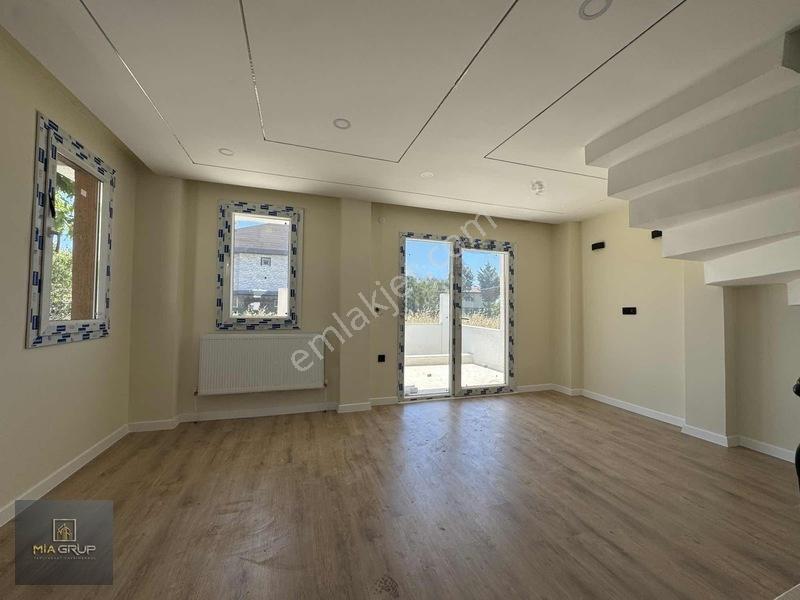 ─═ İzka Yapı ═─ Yeniçiftlik 3+1 Denize Yakın Şirin Villa — fotoğraf 15