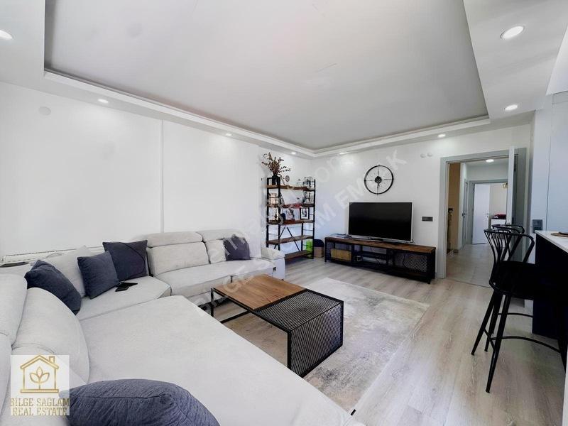 Hurma Mah. Vatandaşlığa Uygun İçi Tamamen Yenilenmiş Modern 4+1 — fotoğraf 3