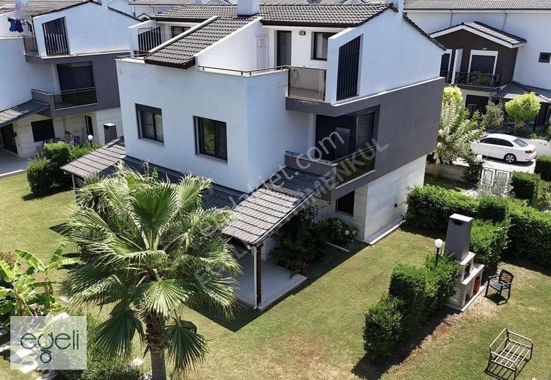 Davutlar Sahilin De Denize 600 Mt 4+1 Trıblex Villa — fotoğraf 2
