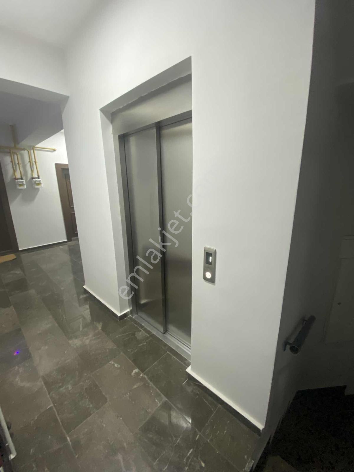 Batıkent Merkez Satılık 3+1 Lüx Daire — fotoğraf 6