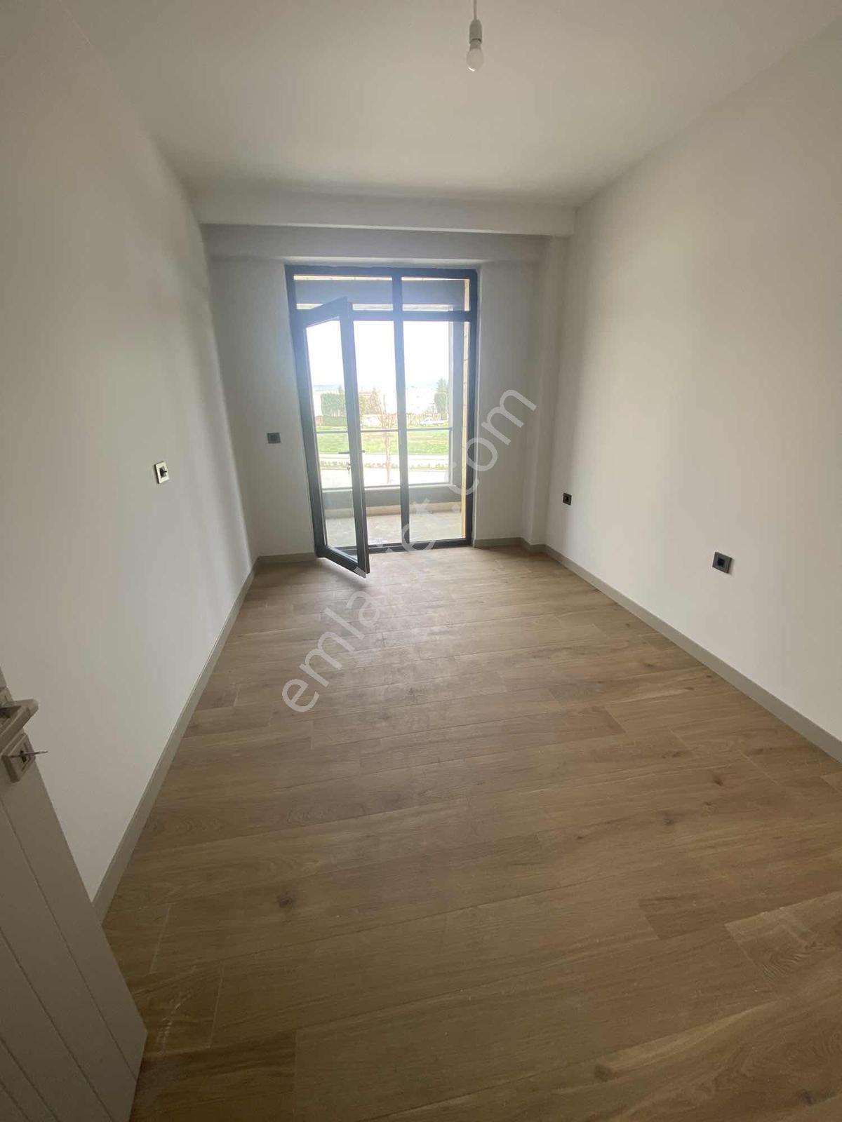 Batıkent Merkez Satılık 3+1 Lüx Daire — fotoğraf 23