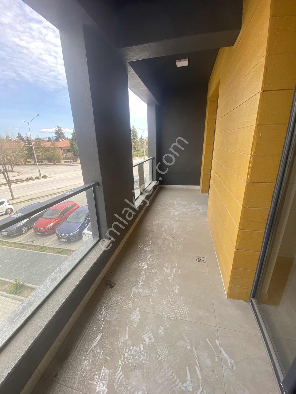 Batıkent Merkez Satılık 3+1 Lüx Daire — fotoğraf 24