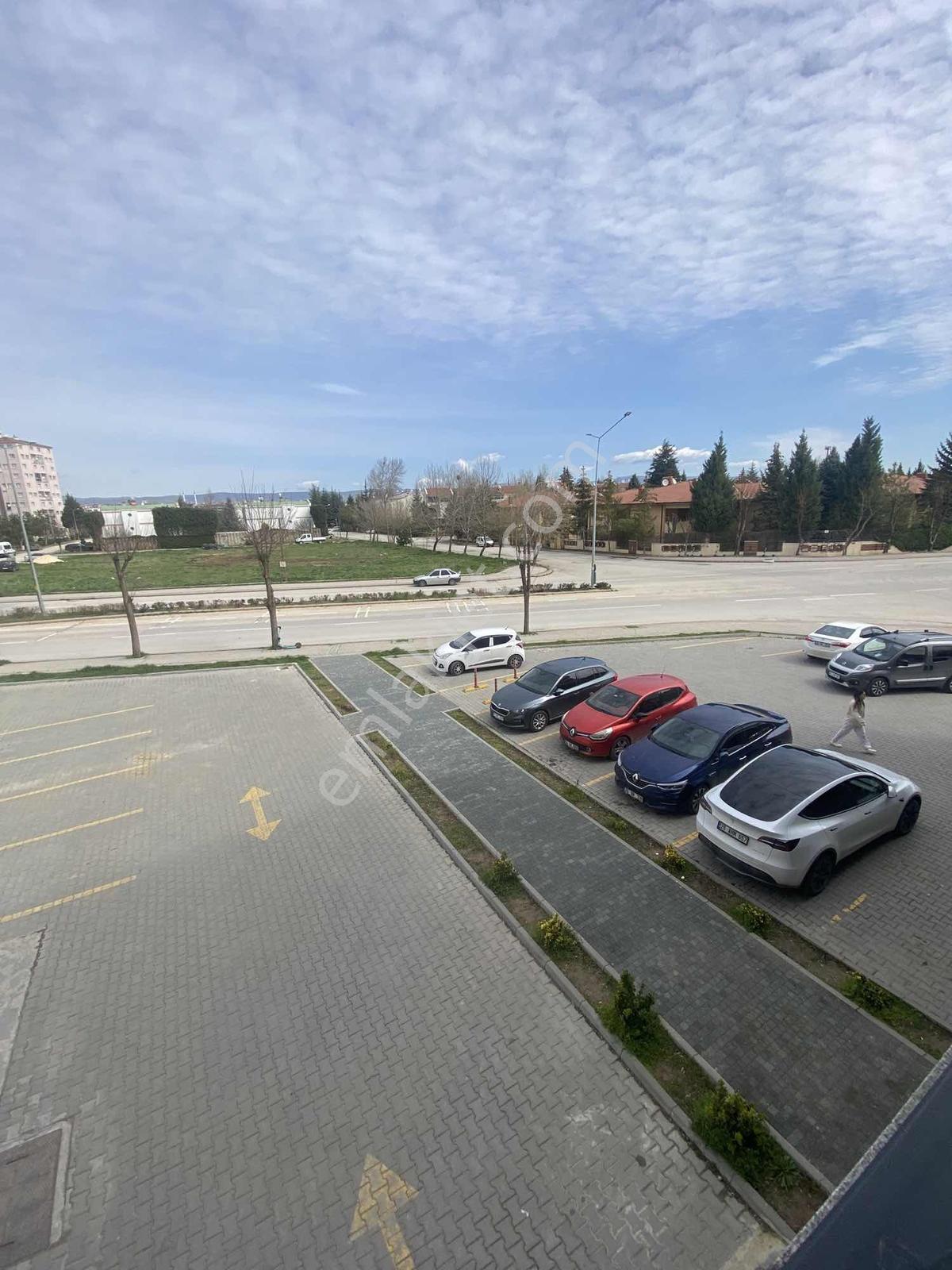 Batıkent Merkez Satılık 3+1 Lüx Daire — fotoğraf 25