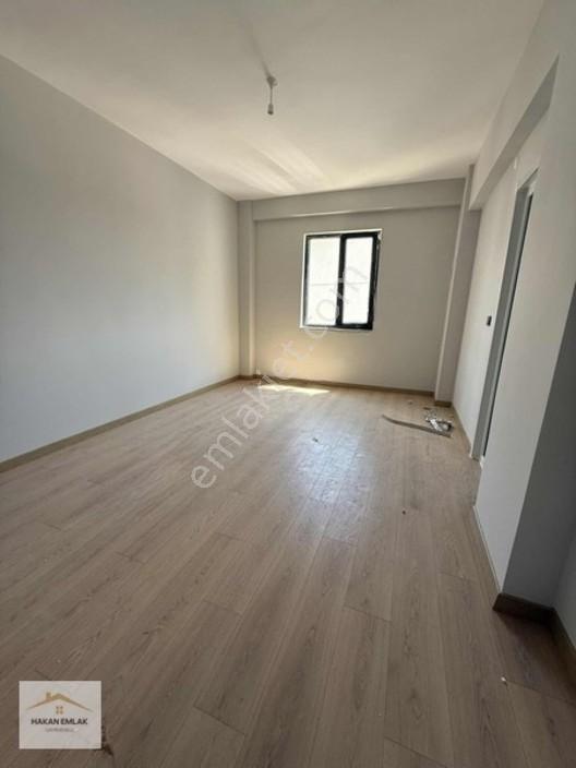 Hakan Emlaktan Çiftlik Cd Civarında Lüks 3+1 | Yerden Isıtmalı — fotoğraf 13