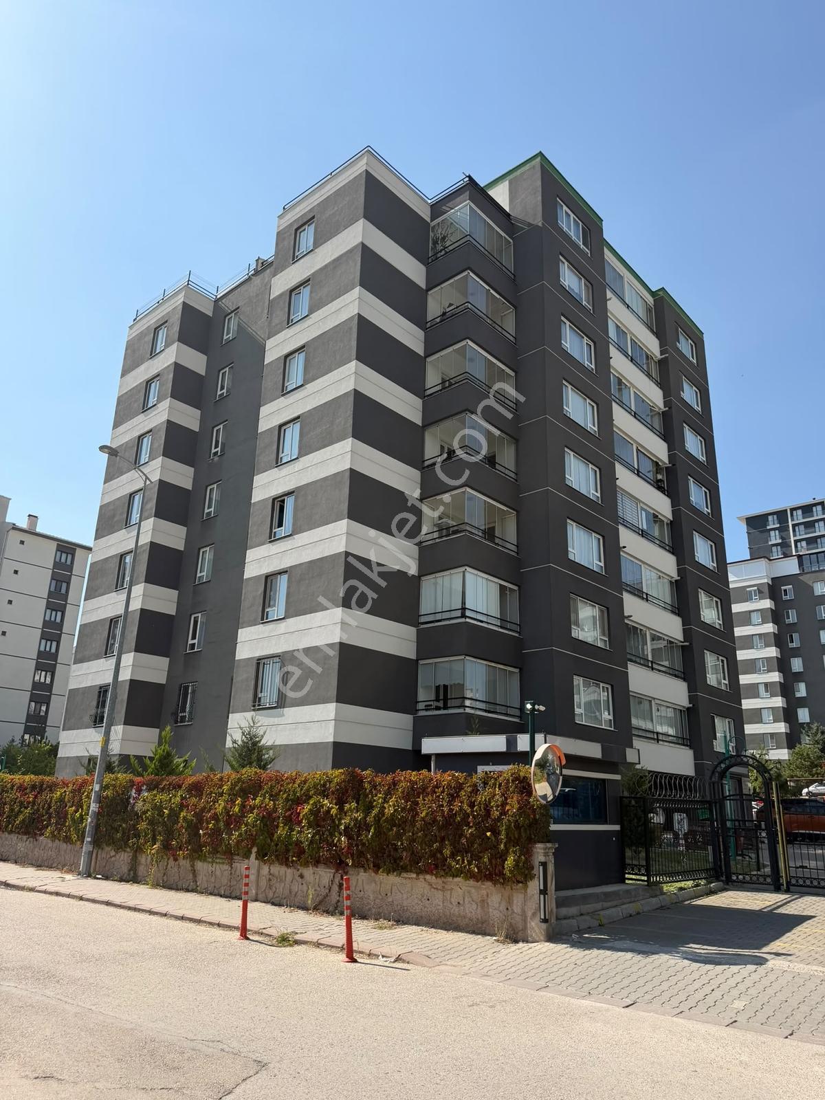 Polat Live'Dan Çakırlar Mahallesi Güney Cephe 260M2 5+1 Dubleks