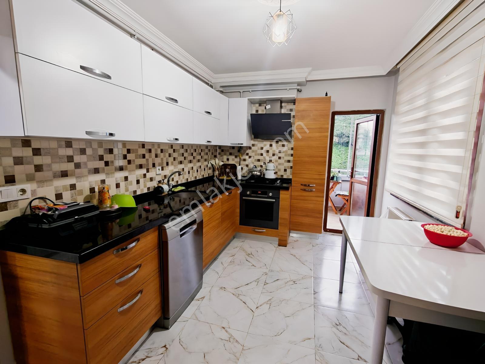 Çocuklu Ailelere Özel Avantaj! Altında Kreş Bulunan Geniş 3+1!! — fotoğraf 23