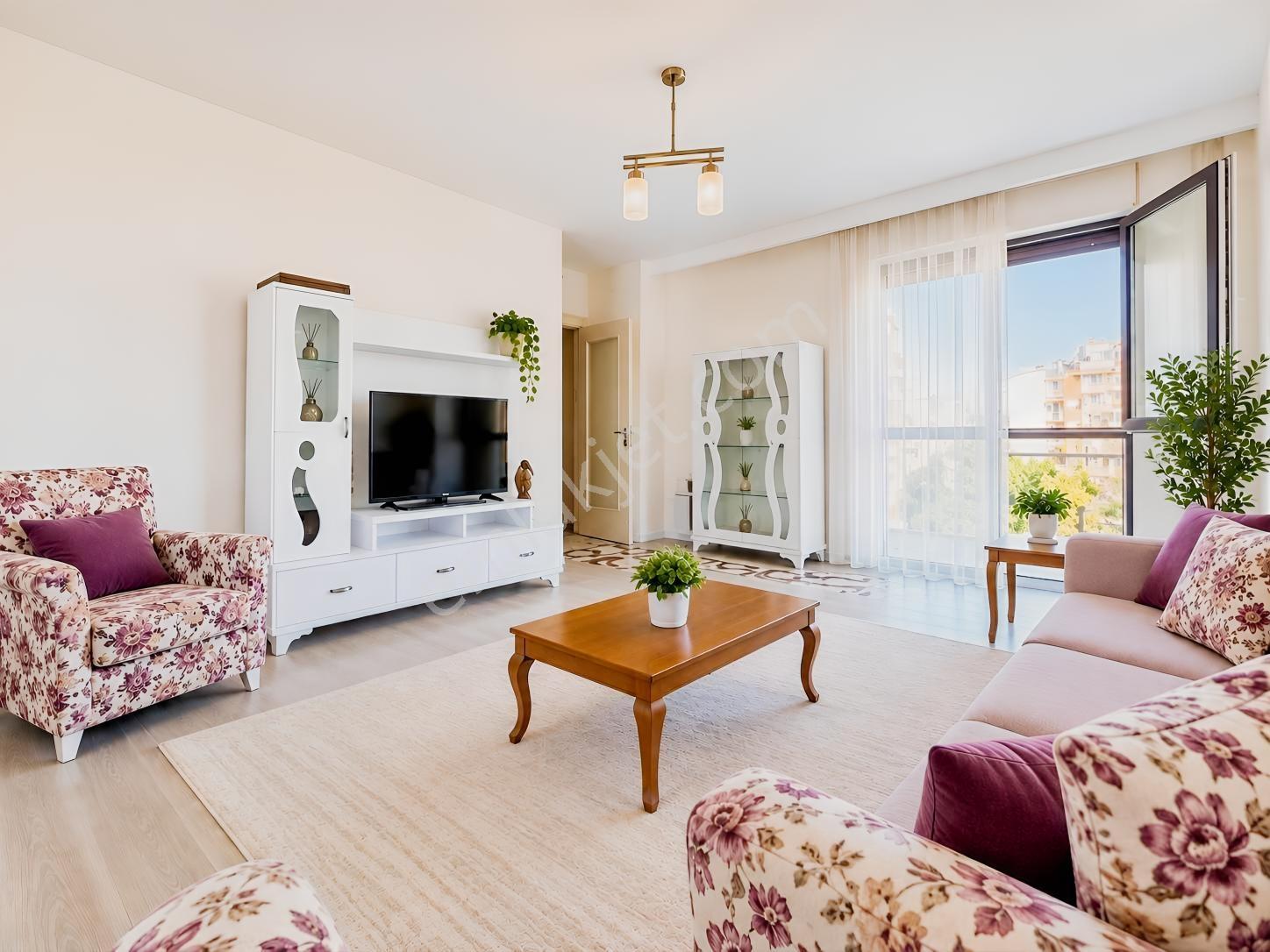 Süreyyaplajında Lüks 2+1 95 M2 Açık Havuzlu Sitede Satılık Daire — fotoğraf 9
