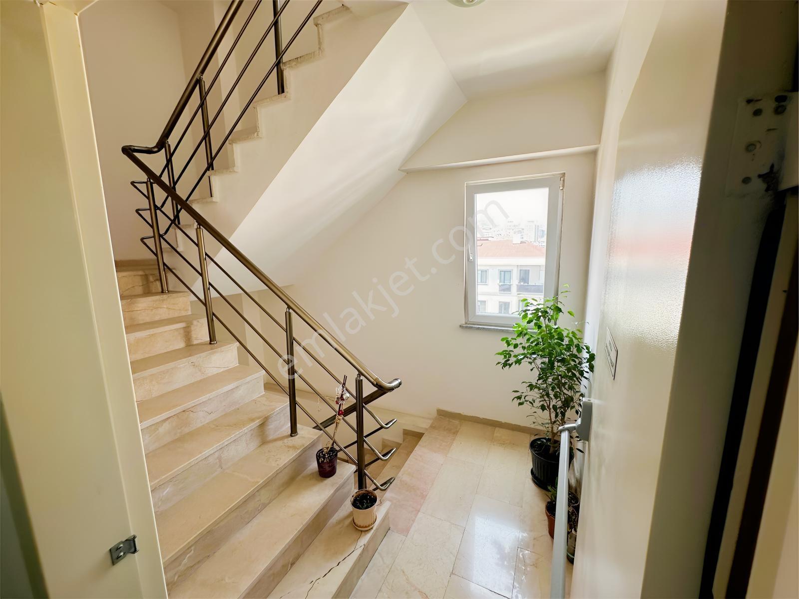 Süreyyaplajında Lüks 2+1 95 M2 Açık Havuzlu Sitede Satılık Daire — fotoğraf 24