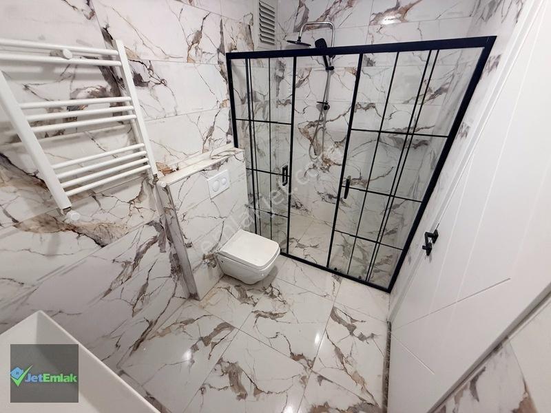 ▀jet'ten İkizçay'da Yüzme Havuzlu Kapalı Otoparklı Ultra Lüx 1+1 — fotoğraf 18