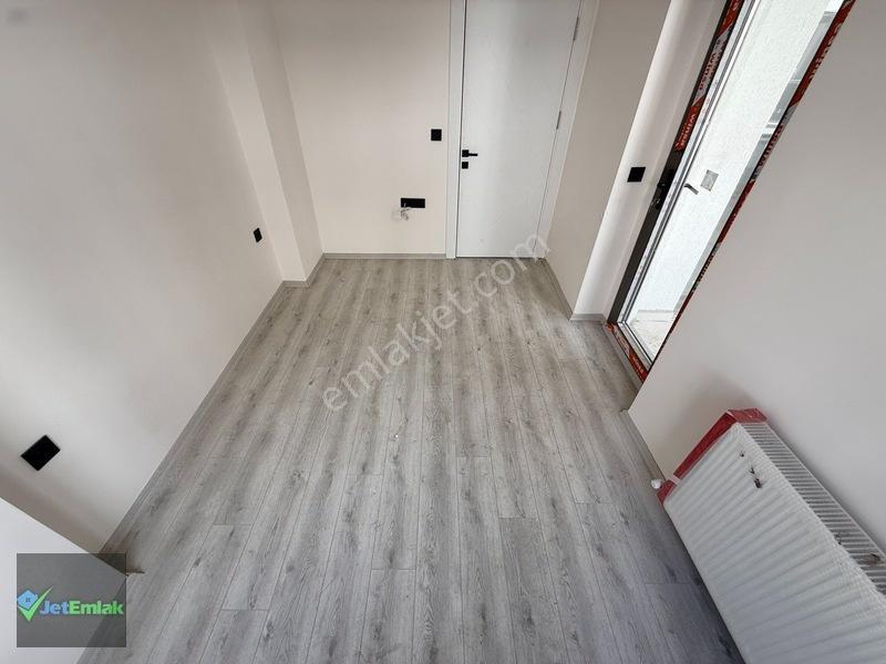 ▀jet'ten İkizçay'da Yüzme Havuzlu Kapalı Otoparklı Ultra Lüx 1+1 — fotoğraf 27