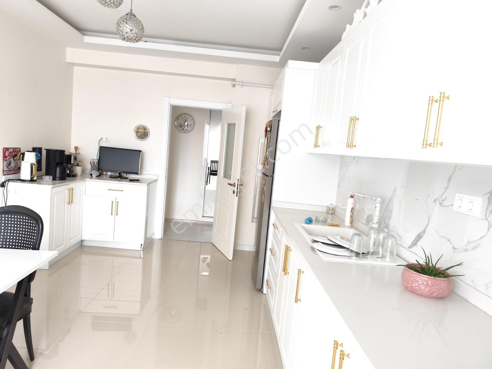 Rota'dan Şehir Hastanesi Karşısı 2+1 Havuzlu Büyük Daire — fotoğraf 3