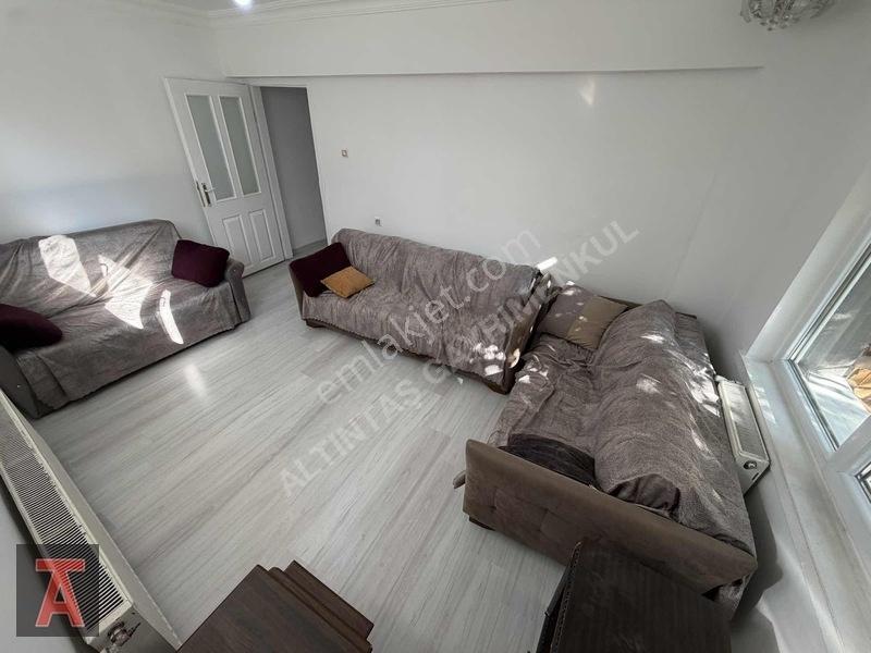 Topçu Mah'de Geniş Bahçeli Köşe Bina Cadde Yakını 3+1 Daire — fotoğraf 4