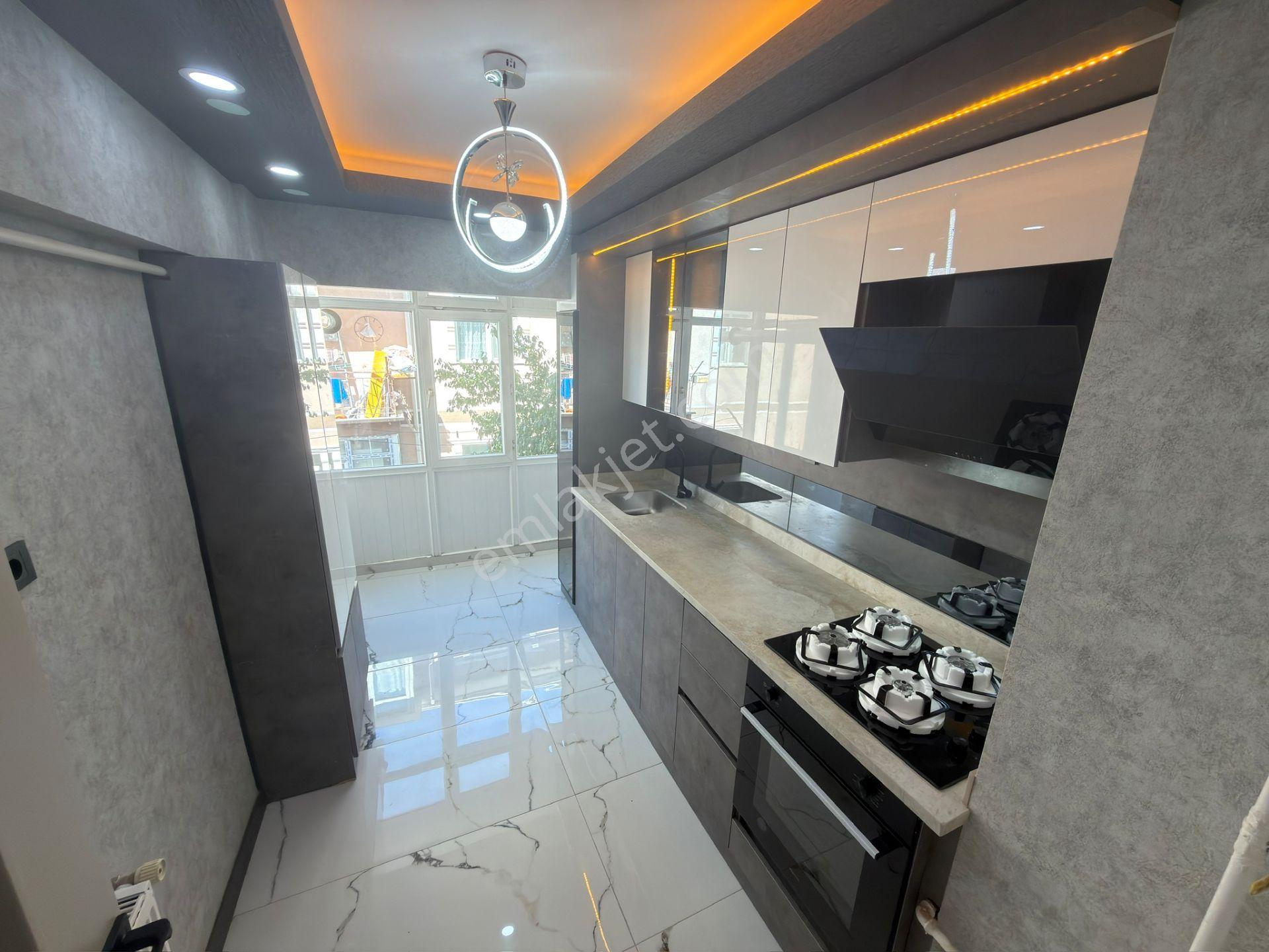 Sincan Akşemsettin Mahallesi Kilerli 2.arakat Satılık 3+1 Daire — fotoğraf 3