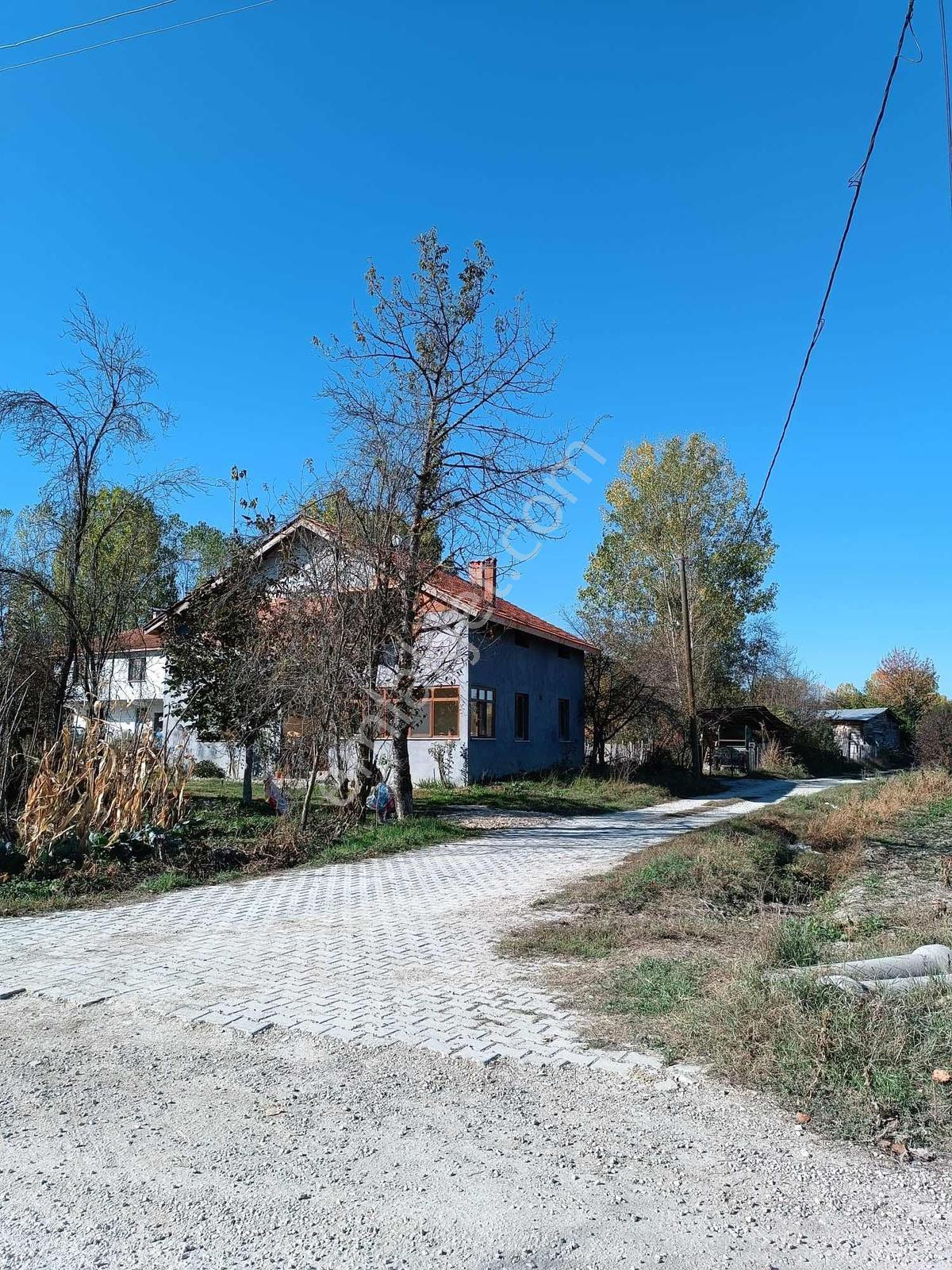 İmarlı Arsa Göynük Memeceler Resmi Olarak 3 Villa Yapılabiliyor — fotoğraf 5