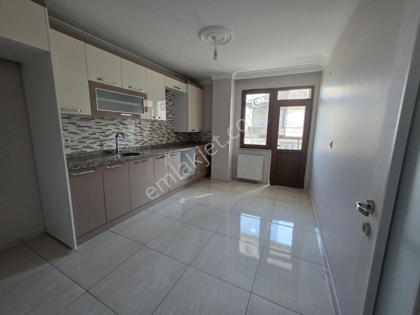 Aslı Emlak'tan Gazi Mah 2+1 Kat2 — fotoğraf 3