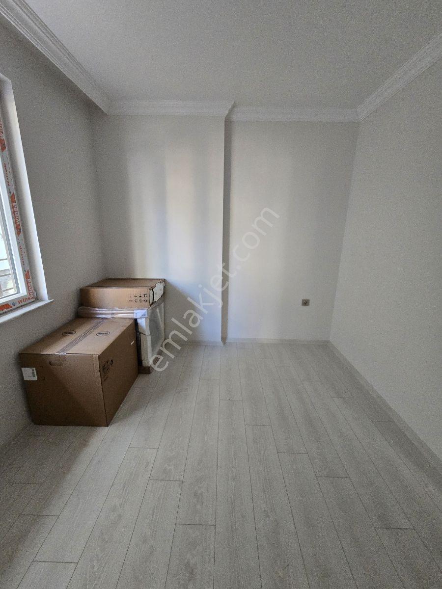 Mert Emlaktan Super Konunda 2+0 Luks Daıre Ayrı Mutfaklı — fotoğraf 6