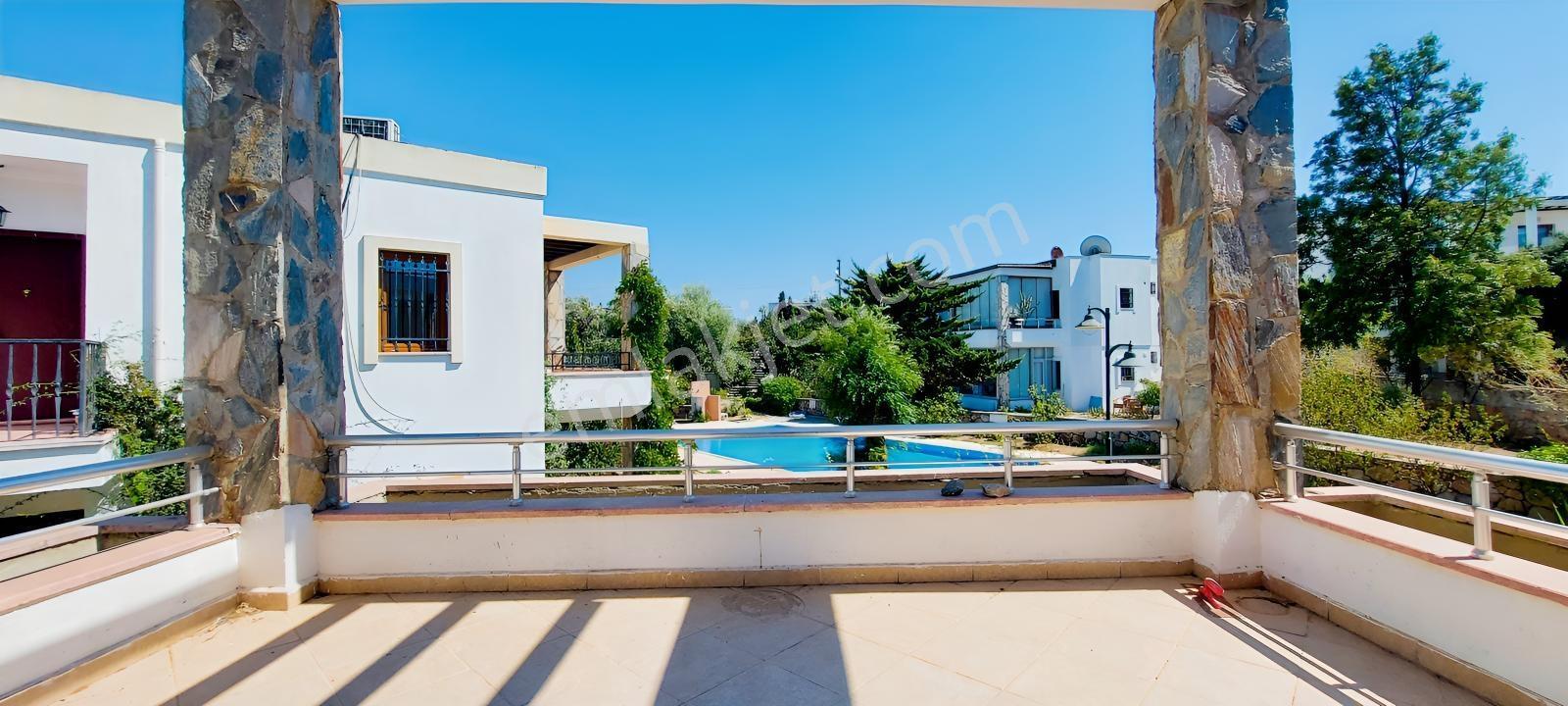 Havuzlu Nezih Site İçerisinde Merkezi Konumda 2+1 Üst Kat Daire — fotoğraf 6