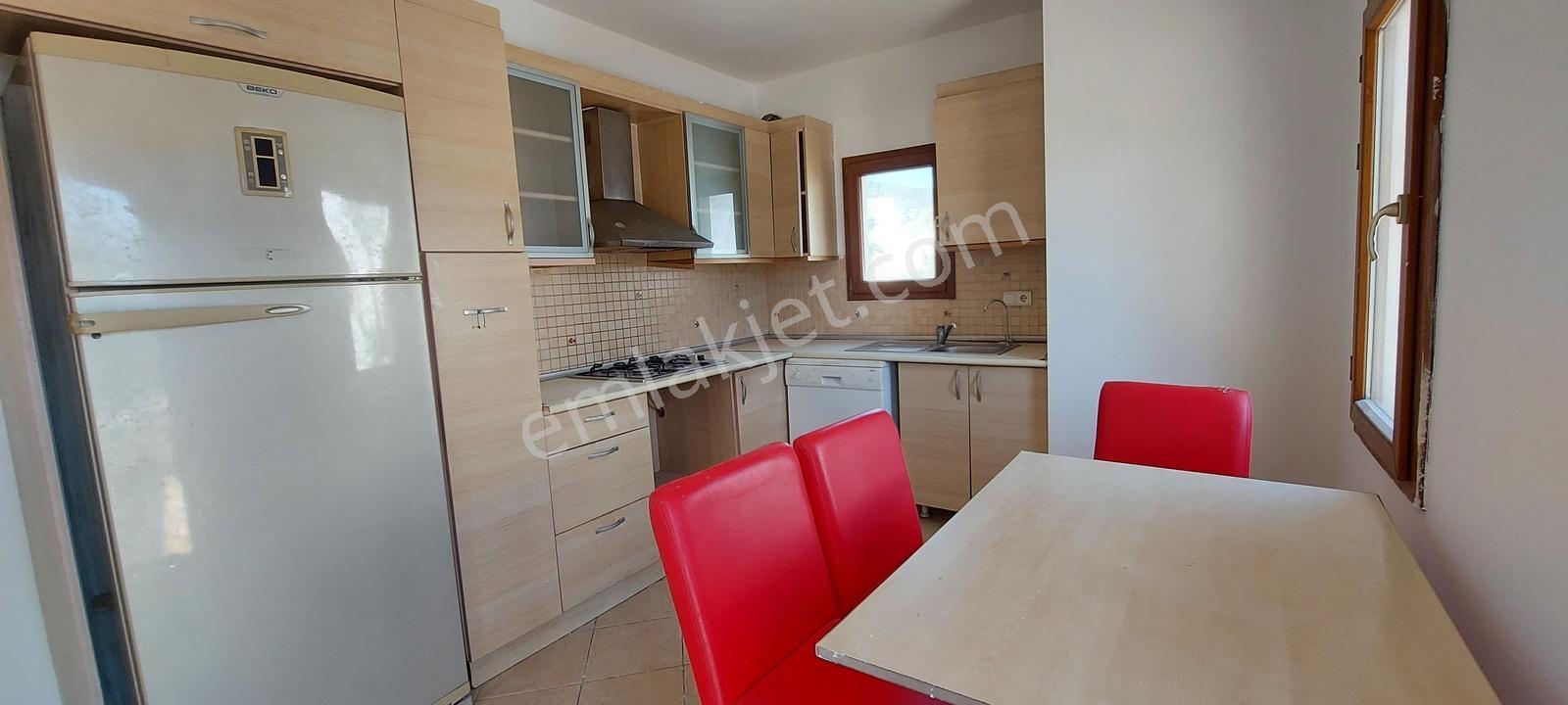 Havuzlu Nezih Site İçerisinde Merkezi Konumda 2+1 Üst Kat Daire — fotoğraf 7