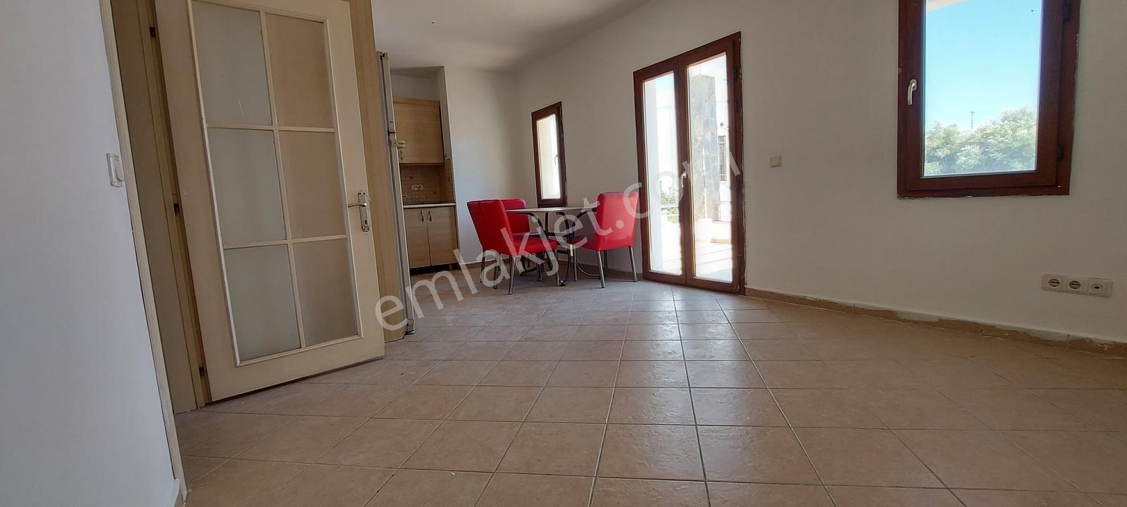 Havuzlu Nezih Site İçerisinde Merkezi Konumda 2+1 Üst Kat Daire — fotoğraf 13