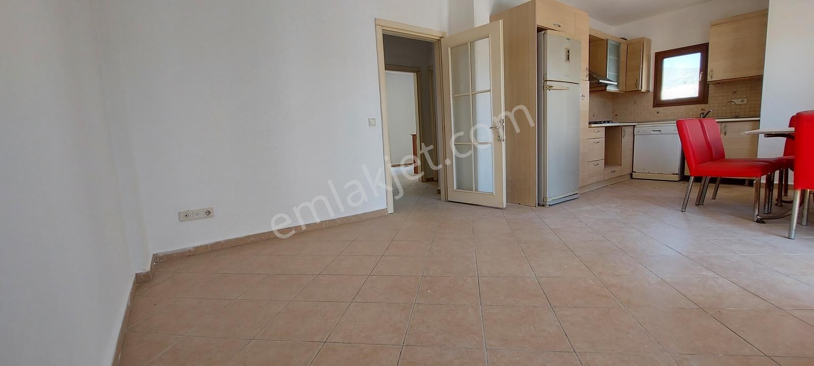 Havuzlu Nezih Site İçerisinde Merkezi Konumda 2+1 Üst Kat Daire — fotoğraf 15