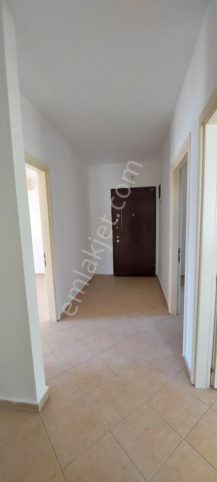 Havuzlu Nezih Site İçerisinde Merkezi Konumda 2+1 Üst Kat Daire — fotoğraf 18